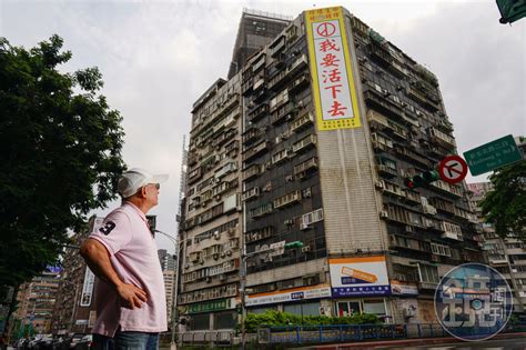 大樓有人跳樓|台北「最猛鬼樓」成跳樓熱點 宮廟人士驚曝：有。